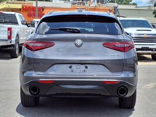 2022 Alfa Romeo Stelvio Sprint