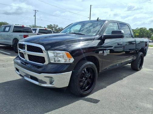 Black Clearcoat 2022 RAM 1500 Tradesman