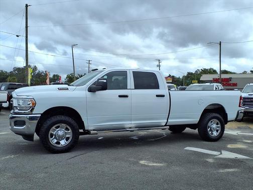 2024 RAM 2500 Tradesman Crew Cab 4x4 8' Box