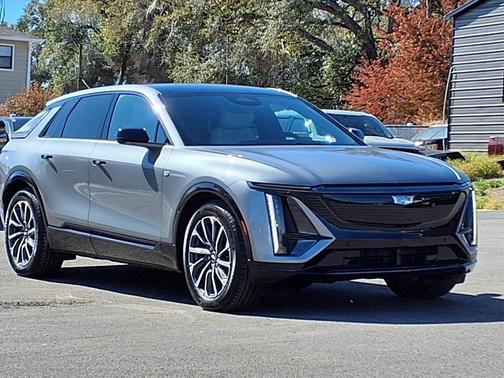 2024 Cadillac LYRIQ Sport