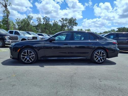 2024 BMW 740 i xDrive
