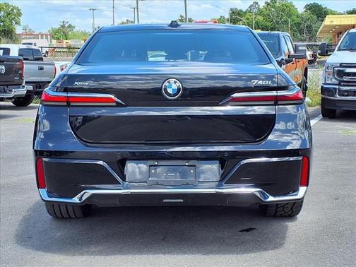 2024 BMW 740 i xDrive