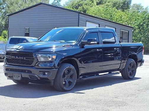 Diamond Black Crystal Pearlcoat 2022 RAM 1500 Big Horn/Lone Star