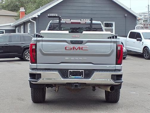 2024 GMC Sierra 2500 SLT