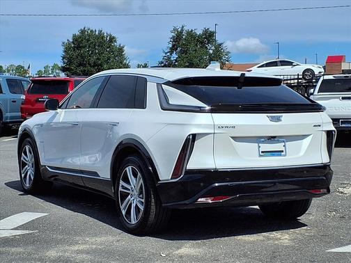 2024 Cadillac LYRIQ Tech