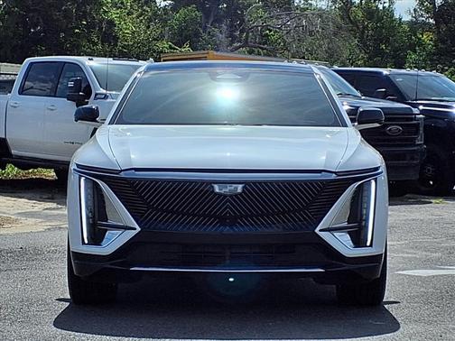 2024 Cadillac LYRIQ Tech