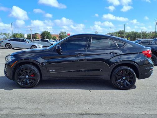Black Sapphire Metallic 2019 BMW X6 xDrive35i