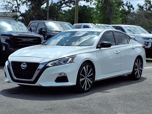 2021 Nissan Altima SR FWD