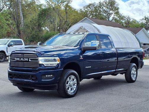 2023 RAM 3500 Laramie Crew Cab 4x4 8' Box