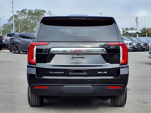 2024 GMC Yukon SLE