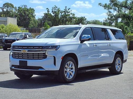 Summit White 2023 Chevrolet Suburban Premier