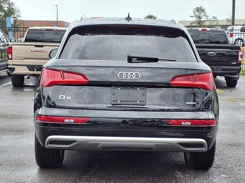 2020 Audi Q5 45 Premium Plus