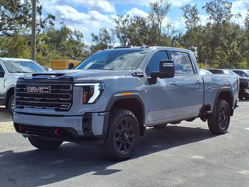 2025 GMC Sierra 2500 AT4