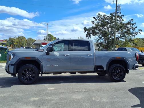 2025 GMC Sierra 2500 AT4