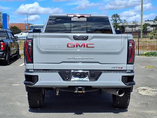 2025 GMC Sierra 2500 AT4