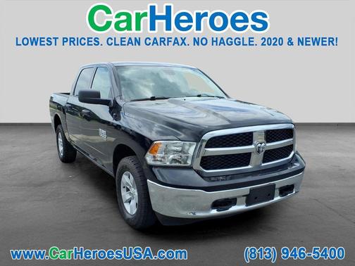 Diamond Black Crystal Pearlcoat 2022 RAM 1500 Classic SLT