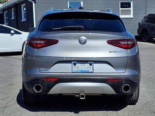 Stromboli Gray Metallic 2019 Alfa Romeo Stelvio Ti