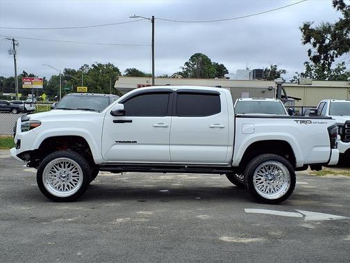 2018 Toyota Tacoma TRD Sport