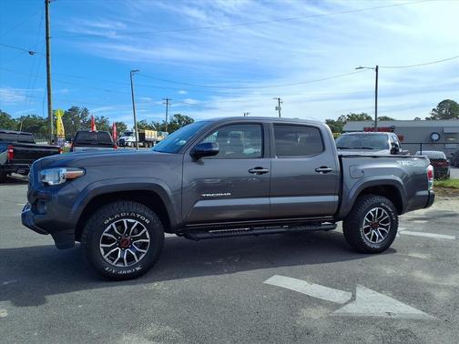 2021 Toyota Tacoma TRD Sport