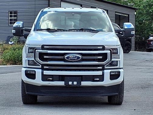 Star White Metallic Tri-Coat 2022 Ford F-250 Platinum