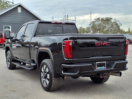 2024 GMC Sierra 2500 Denali