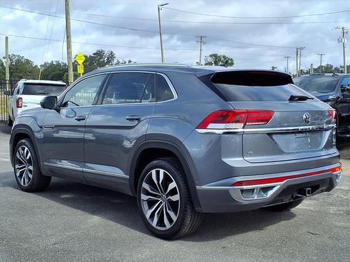 2023 Volkswagen Atlas Cross Sport 3.6L V6 SEL Premium R-Line