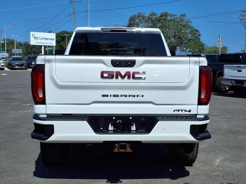 2022 GMC Sierra 2500 AT4