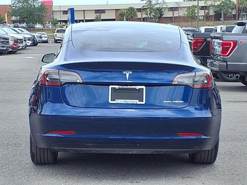 Deep Blue Metallic 2022 Tesla Model 3 Long Range