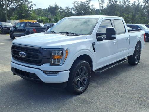 Oxford White 2023 Ford F-150 XLT