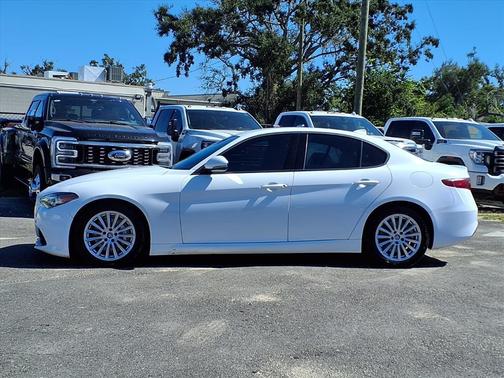 2022 Alfa Romeo Giulia Sprint