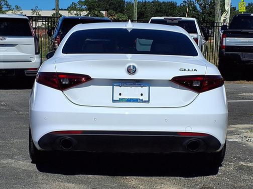 2022 Alfa Romeo Giulia Sprint