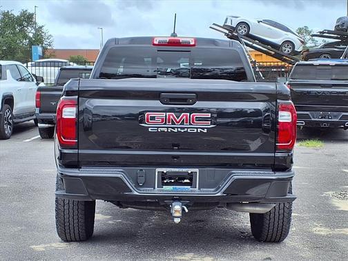 2024 GMC Canyon Elevation