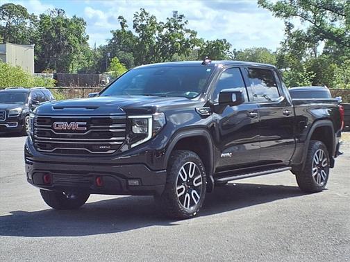 Onyx Black 2022 GMC Sierra 1500 AT4