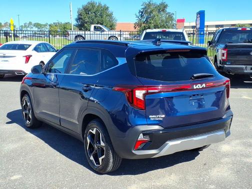 Dark Ocean Blue 2024 Kia Seltos EX