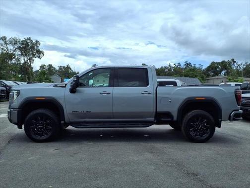 2024 GMC Sierra 2500 AT4