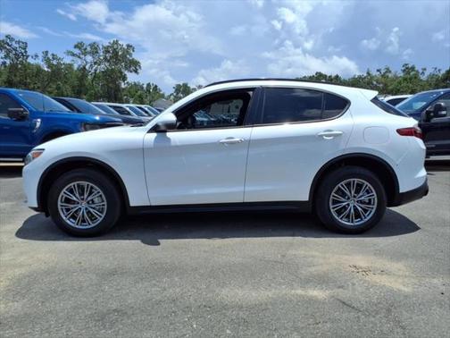 2022 Alfa Romeo Stelvio Sprint