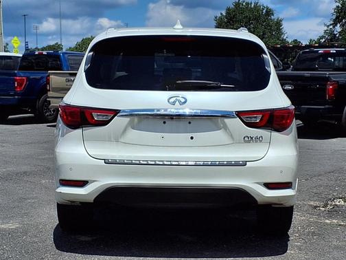 2018 INFINITI QX60 Base