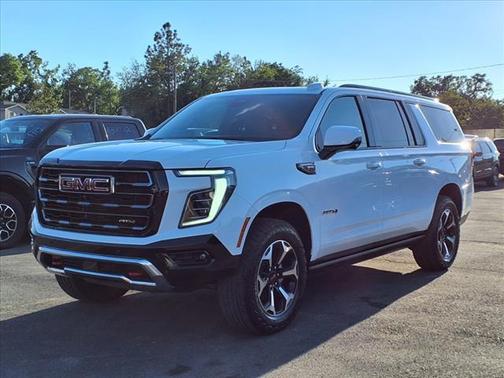 2025 GMC Yukon XL 4WD AT4