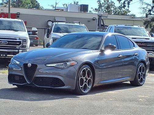 2022 Alfa Romeo Giulia Ti