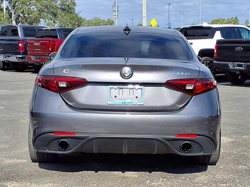 2022 Alfa Romeo Giulia Ti