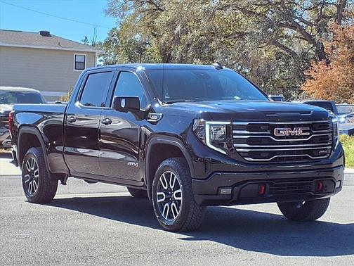 2025 GMC Sierra 1500 AT4