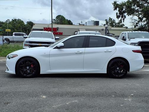 2022 Alfa Romeo Giulia Ti