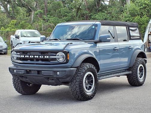 Blue 2023 Ford Bronco
