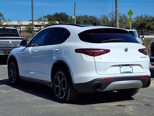 2022 Alfa Romeo Stelvio Ti