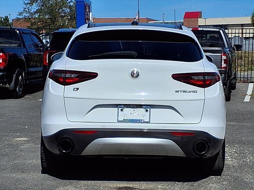 2022 Alfa Romeo Stelvio Ti