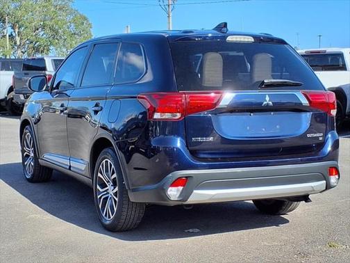 2018 Mitsubishi Outlander SE