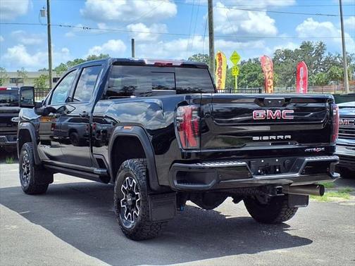 2024 GMC Sierra 2500 AT4