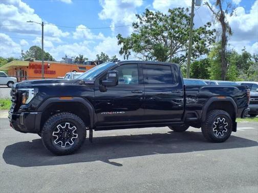 2024 GMC Sierra 2500 AT4
