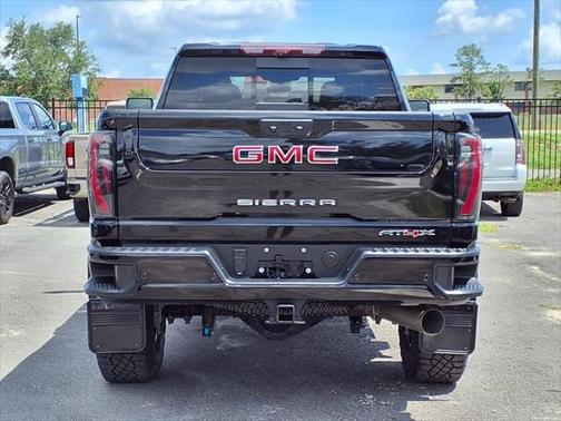 2024 GMC Sierra 2500 AT4