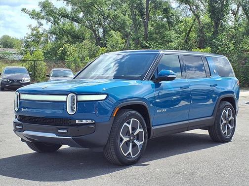 2024 Rivian R1S Adventure Dual Motor Max Pack